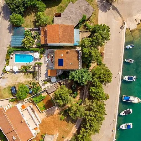 House Dinka With Pool 4* Porat (Krk)