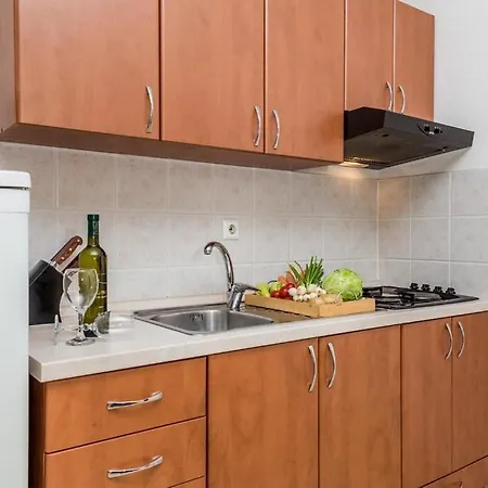 Guest house House Dinka With Pool Porat (Krk)