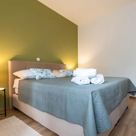 House Dinka With Pool Gasthuis 4*