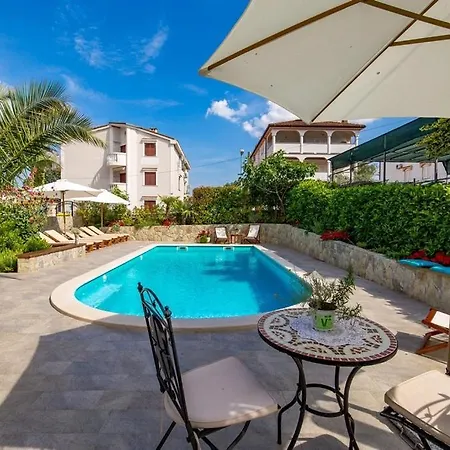 House Dinka With Pool 4* Porat (Krk)