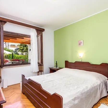 House Dinka With Pool Gæstehus 4*