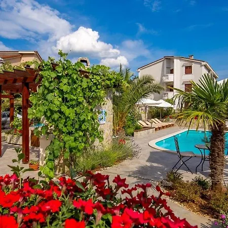 Gæstehus House Dinka With Pool 4*