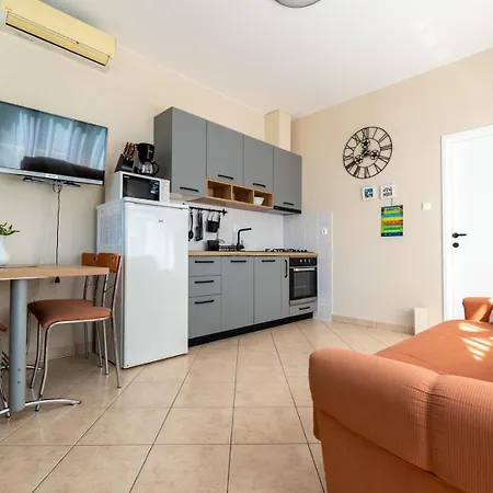 House Dinka With Pool 4*