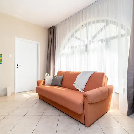 House Dinka With Pool Porat (Krk)