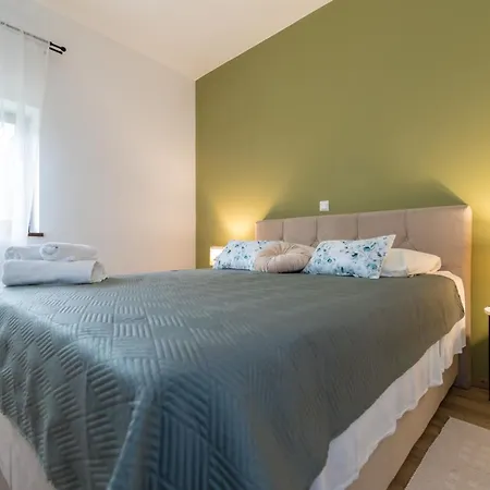 House Dinka With Pool 4* Porat (Krk)