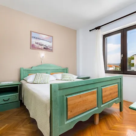 House Dinka With Pool Gæstehus