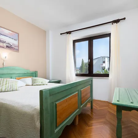 House Dinka With Pool Gæstehus 4*