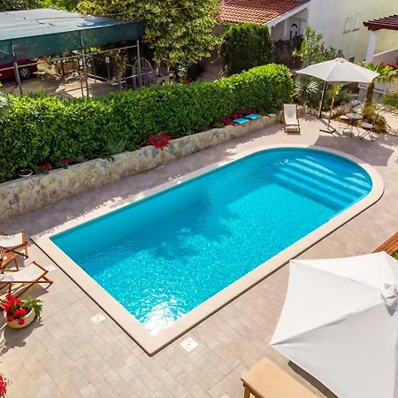 House Dinka With Pool Porat (Krk)